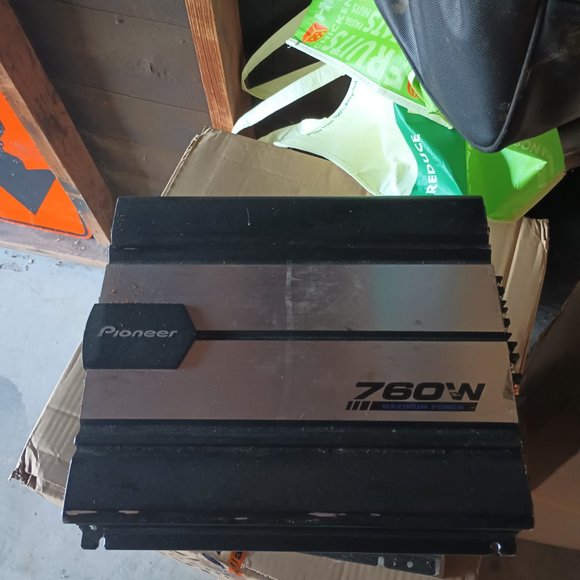 COPY - Used car audio amplifiers - Picture 2 of 6